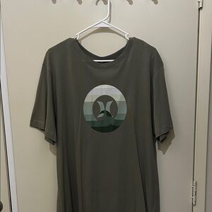 Hurley Men's Dark Green Graphic Tee